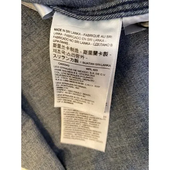 Levi’s Casual Blue Button Down Denim Long Sleeve Women’s Shirt EUC Sz M Cotton - Picture 6 of 12